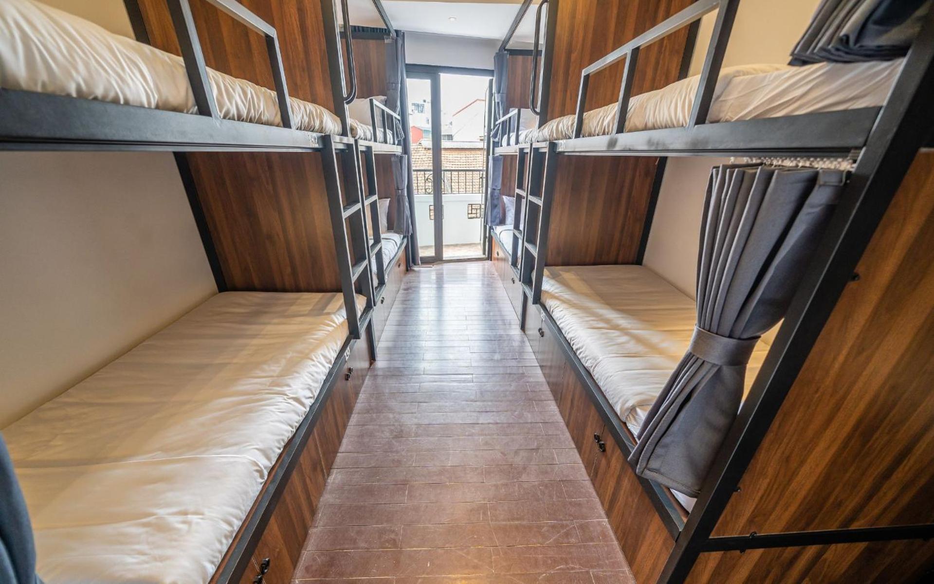 Mad Monkey Hanoi Hostel Экстерьер фото