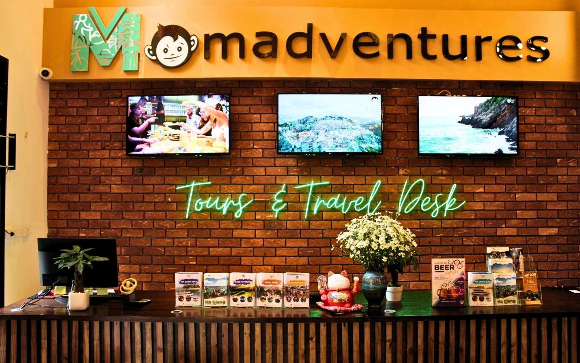 Mad Monkey Hanoi Hostel Экстерьер фото